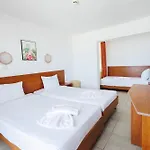 Hotel Arsenal 2*