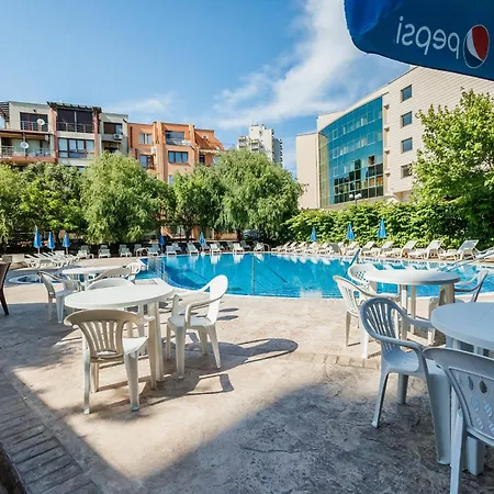 Отель Arsenal Несебр